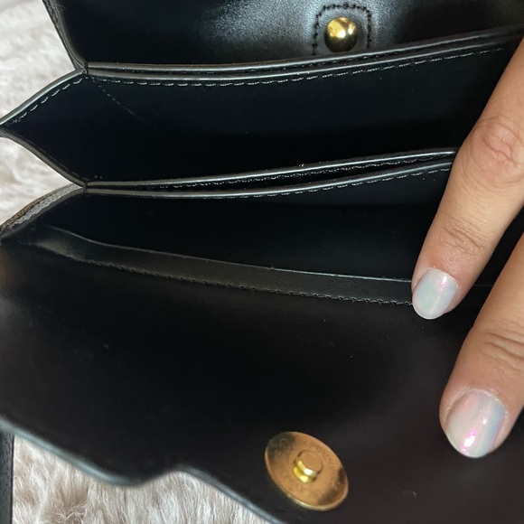 BRAND NEW TAHARI CROSSBODY BAG - Picture 8 of 13